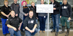 INNIO’s Waukesha brand matches funds raised by employees to donate $10,000 CDN to Welland food bank - Foto